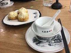 鲜肉生煎包-老苏州大客堂·苏帮菜·松鼠桂鱼·苏州传统小吃(观前街人民商场店)