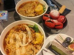 -W COLLECTIVE  DESSERT SHOP