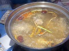 -千岛蚝高压锅生蚝·人参火锅(白云万达店)