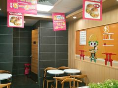 用餐区-华莱士·炸鸡汉堡(奥林花园店)