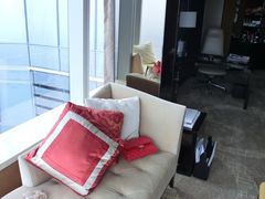 iphone_upload_pic-香港丽思卡尔顿酒店