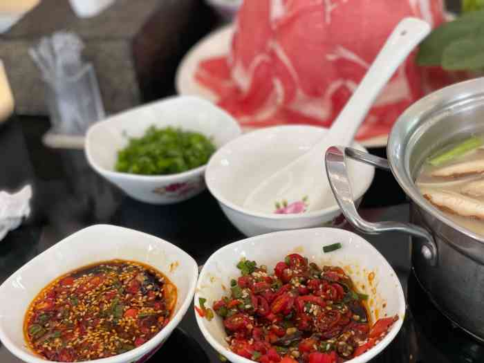 如一坊豆捞(惠工街店)-"很多年的老店了,环境好,服务很亲切.有较.