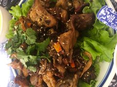 -八两八金·莱芜特色炒鸡(市南漳浦路店)
