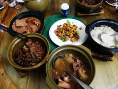 莲藕、焖鸭、老火萝卜、芋头煲、中陈皮排骨-和记菜馆