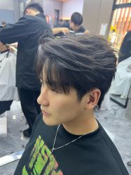 -米可造型烫发染发