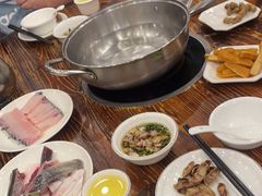 -正能量脆肉鲩火锅
