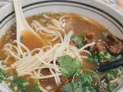 -小马牛肉面·牛骨熬制(南京博物院店)