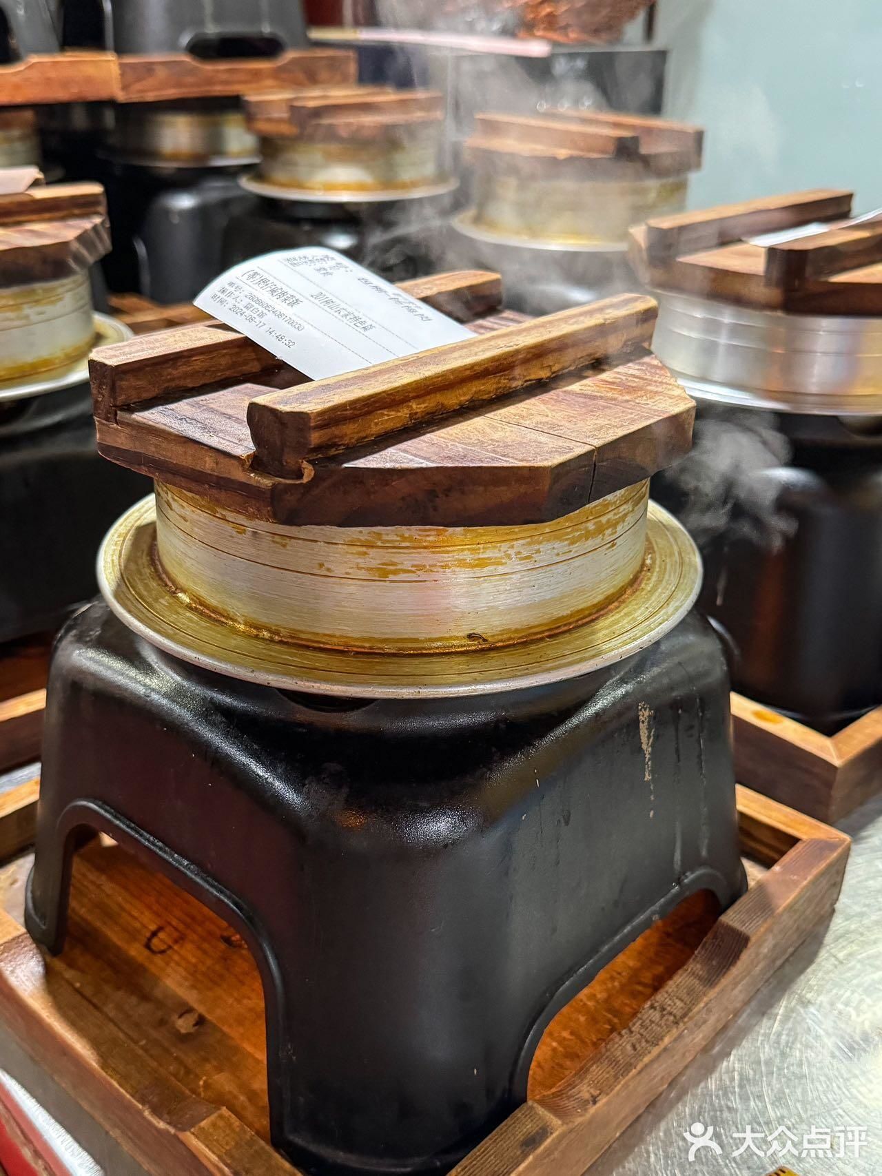 当天煤炉炖足180小时以上，想吃提前3小时预定哈