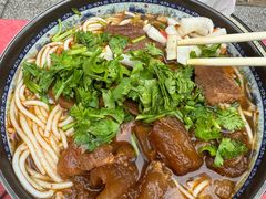 -牛师傅牛肉面(尚隆路店)