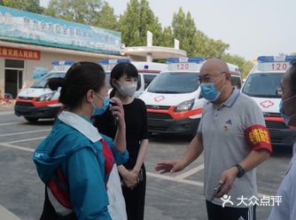 60辆医疗救护车驰援新乡：第一批9辆救护车抵达卫辉