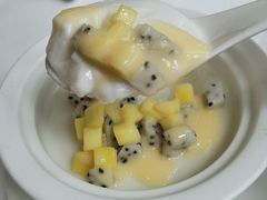 杏仁豆腐-广州塔晖粤轩中餐厅