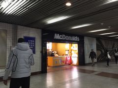 门面-麦当劳(中山公园龙之梦店)