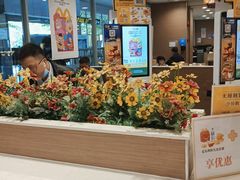 -麦当劳(轻轨曹杨路店)