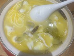 -九锅一堂酸菜鱼(新南凯德直营店)