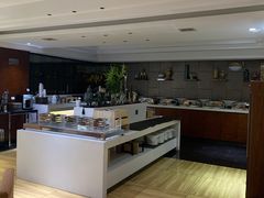 -武汉光谷广场杨家湾地铁站怡程酒店