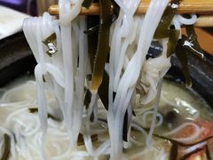 -刚砂锅鸡丝米线