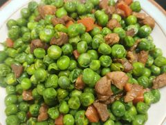 -爱的果实月嫂育婴师(世纪东方店)