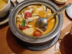 -云海肴·汽锅鸡·云南菜(天山百盛优客店)