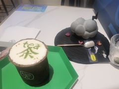 饼干杯奶盖茶-茶是一枝花泡茶店