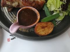 -樱花里音乐餐吧·牛扒椰子鸡(东圃店)