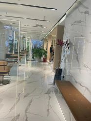 -罗亚帝造型·烫发染发