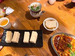 -天山集市(和家乐广场店)