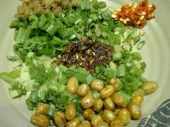 风味碗料-张大胡子鱼头火锅酒楼(长益路店)