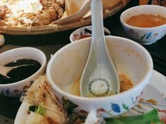 -大头虾越式风味餐厅(光明广场店)