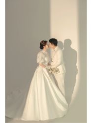 -樱花婚纱摄影