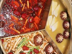 -湊湊火锅·茶憩(打浦桥日月光店)