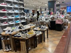 -三福时尚(三峡广场华夏银座店)