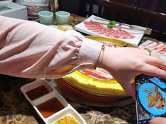 -猪啊牛呀羊啊铜盘烤肉(正大广场店)