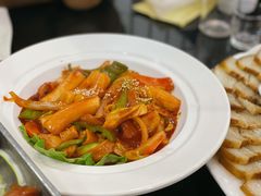 炒年糕-光化门韩国料理(新地假日广场店)