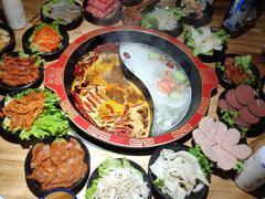-烂摊摊火锅集市(长安总店)