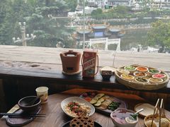 -包整·丝娃娃(一览甲秀楼风景店)