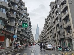 -紫峰大厦