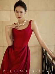 -派丽莫Pellimo原创设计婚纱品牌