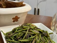 野芦蒿炒臭干-广迎居老正兴菜馆