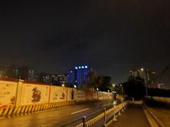 -山明水秀大饭店