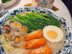 -弦月窗LUNETTE BY AMANDA(复兴路店)