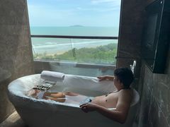 -三亚湾海居铂尔曼度假酒店