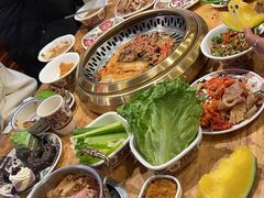 -汉江山料理级自助烤肉黑金冠(周口好吃城店)