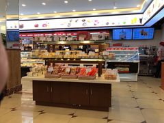 零售区-红宝石·鲜奶小方·海派西点房(南丹店)