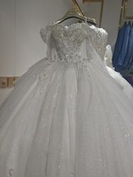点击看大图 -艾拉·女王婚纱礼服馆