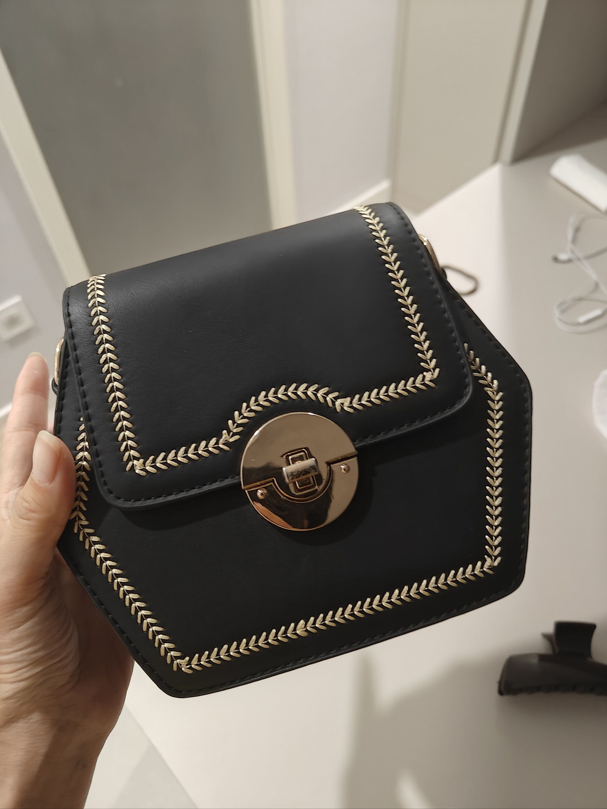 寻觅我身边的温暖丨拾金不昧好榜样点赞潍坊公交人！