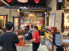 -富正毅三下锅·湘西韵味(天门山索道店)