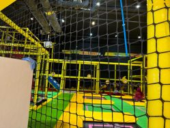 -蹦蹦跳跳(新奥购物中心店)