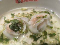 -南城香·饭香串香馄饨香(青年路店)