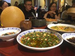 民国霸王兔-杨记隆府(时代天街店)