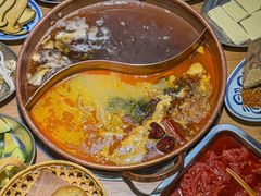 -洱火云南酸菜牛肉火锅(石景山当代商城店)